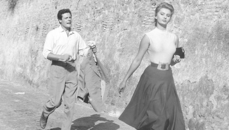 Una storia di alti e bassi: le oscillazioni del punto vita da Chanel alla Duchessa di Cambridge 