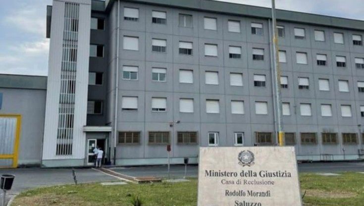 Saluzzo, condannato per mafia si suicida in cella con i lacci delle scarpe
