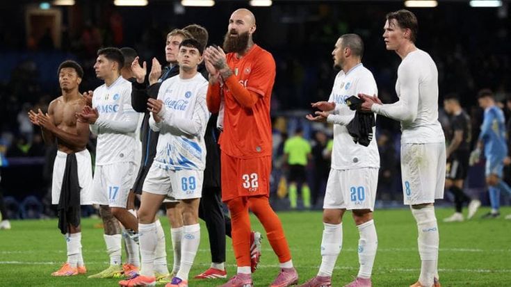 Napoli, così Conte ha superato l’emergenza: nuovi moduli e il rilancio di Neres e Lang