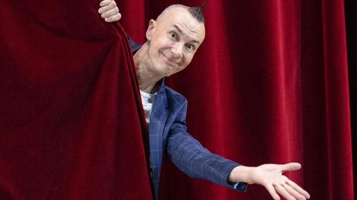 Arturo Brachetti: “In fondo siamo tutti Peter Pan, io ho salvato l’ombra”