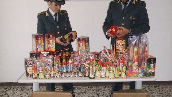 Capodanno, maxi sequestro a Parma di "botti" non sicuri