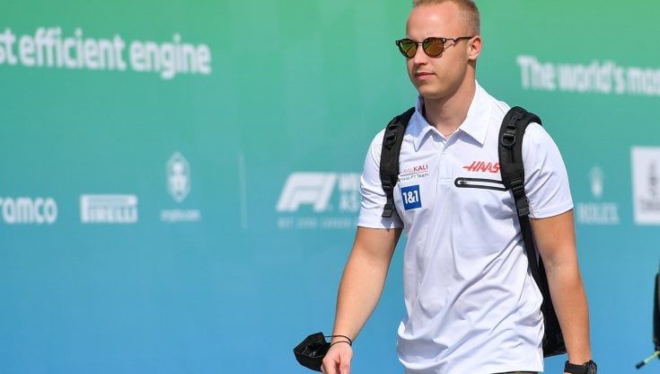 F1, la Haas licenzia Mazepin. Il pilota russo: "Deluso, ignorate le mie volontà"