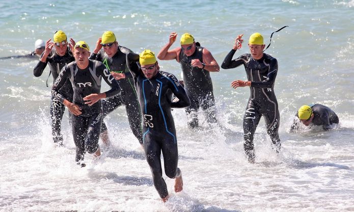 Quattrocento atleti al triathlon in citt&agrave;