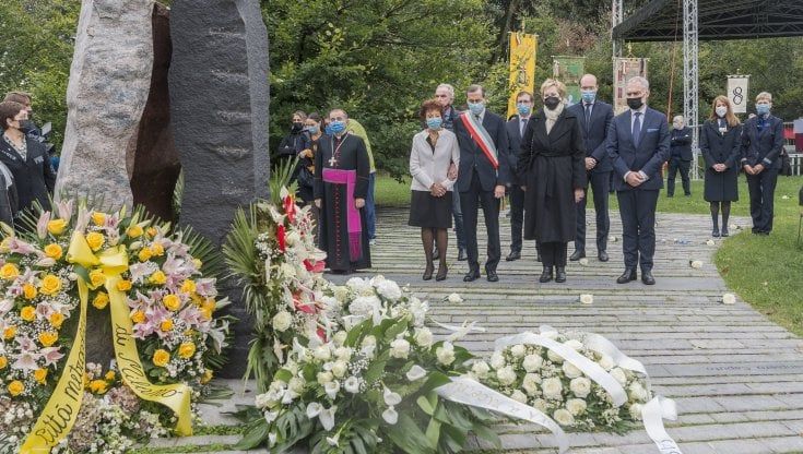"Sono tutti morti": la strage di Linate 20 anni dopo, il ricordo di un dolore che non passa