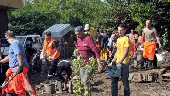 Livorno, trovato il corpo dell'ultimo disperso. Il sindaco Nogarin: "I tagli ai bilanci ci hanno messo in ginocchio"