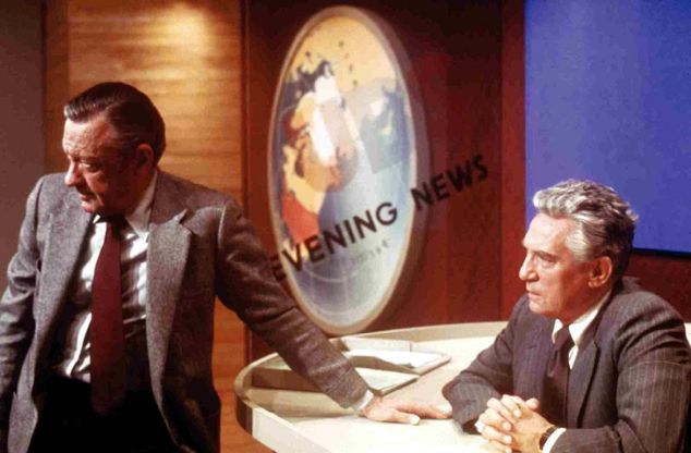 Da "Quinto potere" a Sordi dentone, dieci film per raccontare il giornalismo tv