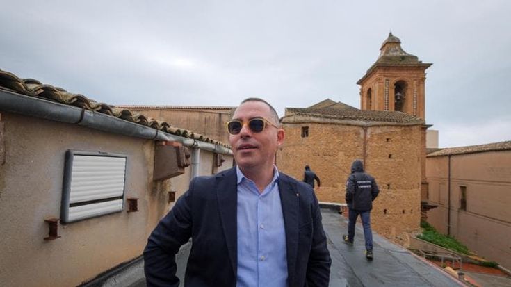 Guasto a Termini: treni ancora in tilt. Schlein contro Salvini: “Paralizza l’Italia”