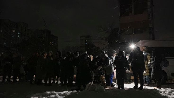 Da Leopoli a Kiev c’è paura: “Preparano l’offensiva finale e noi rimarremo al buio”