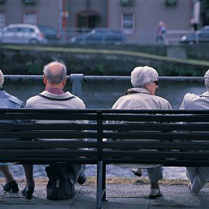 Oms, il mondo invecchia: "Nel 2020 più ultrasessantenni che bimbi sotto i 5 anni" 