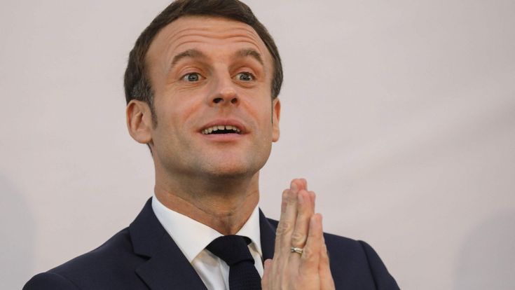In Francia l'intelligenza artificiale scoverà gli evasori fiscali, partendo dalle foto sui social
