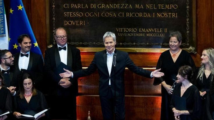 Baglioni canta al Senato e La Russa fa il mattatore del Natale nazionalpop