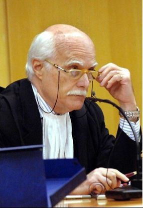 Processo Eternit, il giudice<br />"Verificate la morte di De Cartier"