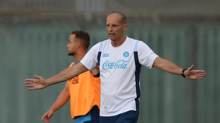 Napoli, Allegri punta sul 4-3-3 per il debutto contro il Genoa