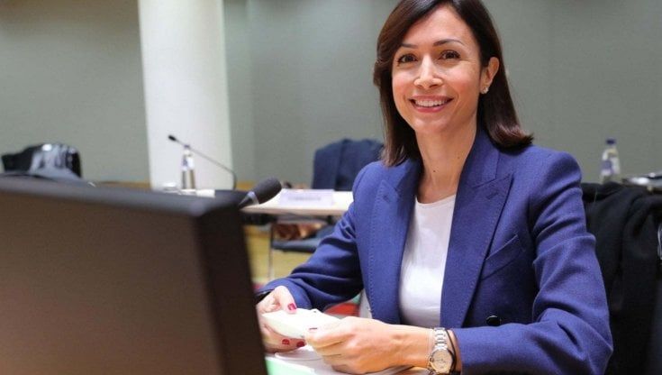 Fondi Ue, Carfagna presenta l'accordo: "Occasione straordinaria". Sul piatto oltre 75 miliardi