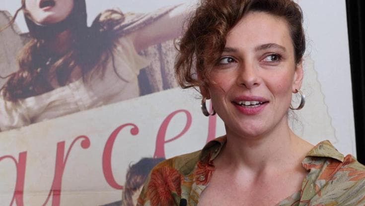 Jasmine Trinca a Cannes da regista: "Stare dietro la macchina da presa ha cambiato il mio sguardo di attrice"
