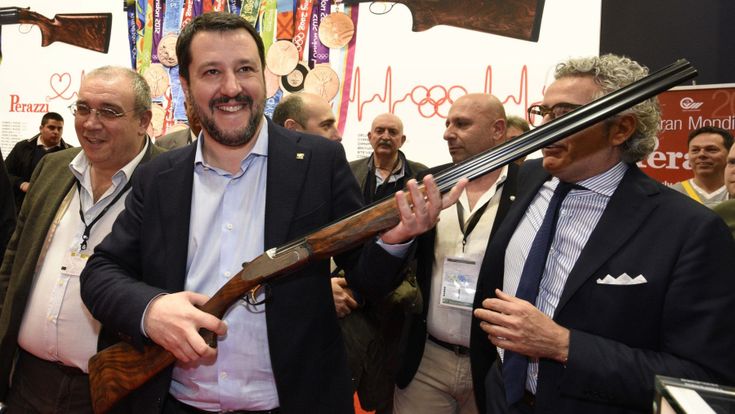 La lobby delle armi alle urne: 99 nomi suggeriti, Lega in testa
