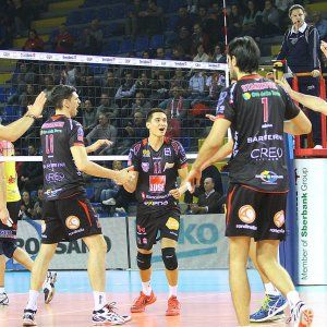 Volley, Superlega: la Lube supera la prova del nove. Modena vince ma perde terreno