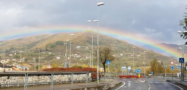 Non solo maltempo, a Parma spunta l'arcobaleno - Foto 