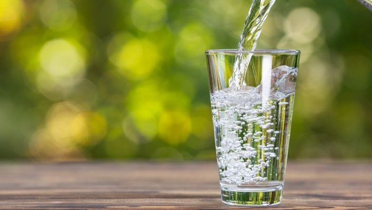 Acqua potabile per tutti da un filtro chimico che funziona unicamente con l’energia solare