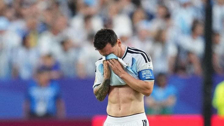 Messi in lacrime dopo il gol all’esordio ai Mondiali: “Sono stati giorni difficili”