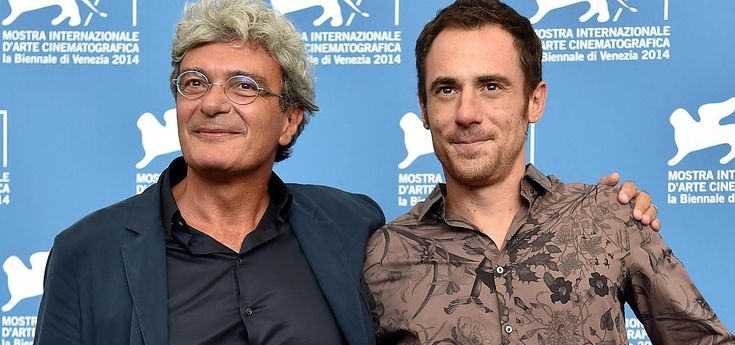 Mario Martone: "Il mio Leopardi ribelle e inquieto, il Kurt Cobain della sua epoca"