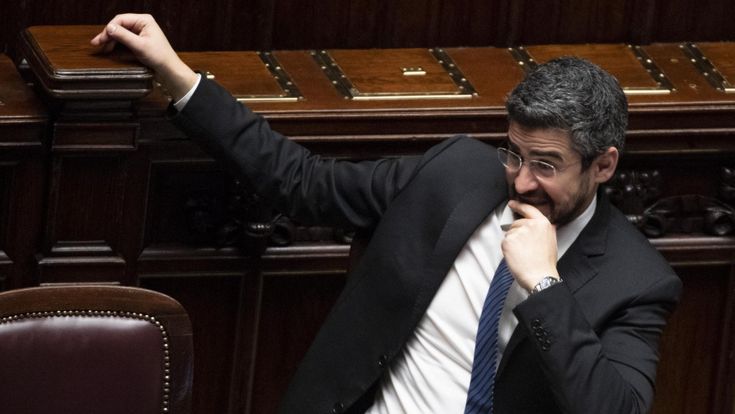 Riccardo Fraccaro: “Il referendum propositivo non svuota il Parlamento. Sì al dialogo con tutti”