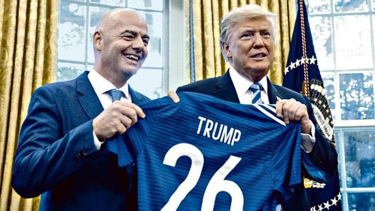Le falle del sistema Infantino: dai sauditi a Putin, una rete per impadronirsi del calcio