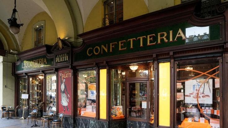 Platti cambia casa: nuovo proprietario per lo storico caffè di Torino