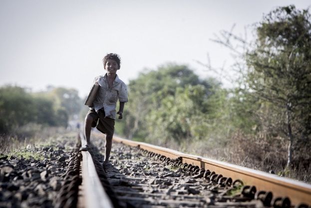 Al cinema arriva 'Lion', il lungo viaggio alla ricerca delle proprie radici