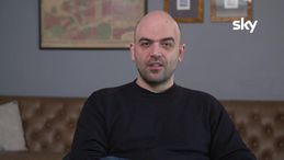 Roberto Saviano: "La stagione della svolta: le donne crescono, gli uomini sono bambini spersi"