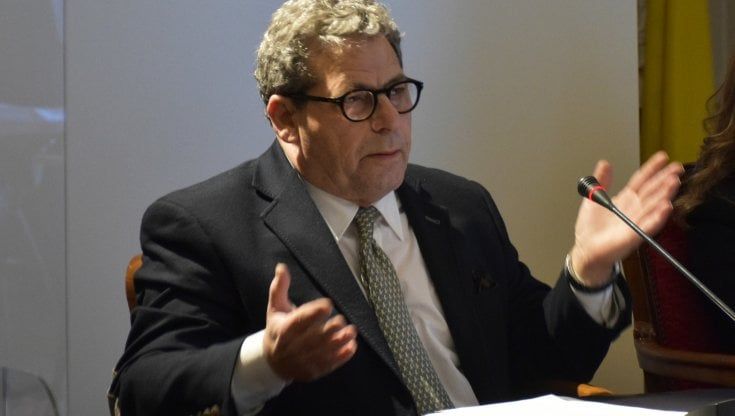 Micciché: "Sono gli ultimi giorni della legislatura". E Musumeci parla di dimissioni