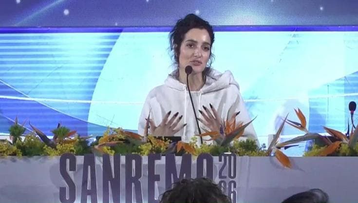 Levante: "Il bacio con Gaia? Non programmato, ma è assurdo doverne parlare"