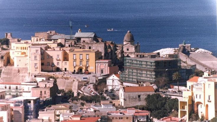 Volontari-guide alla scoperta dei Campi Flegrei