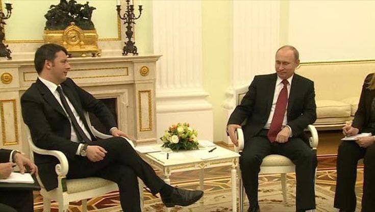Putin e Renzi elogiano Samantha Cristoforetti: "In Italia tante donne come lei"