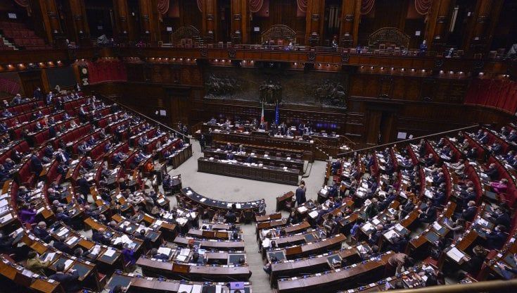 Il Parlamento va in vacanza: stop fino al 9 gennaio, poi gli ultimi voti prima del Colle
