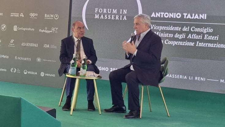 "Vannacci fa da spalla a Renzi e alla sinistra”, mezzo governo da Vespa con l’ombra del generale