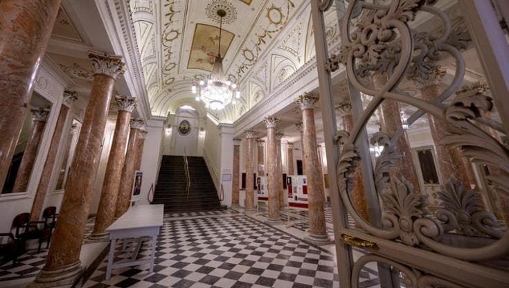 La Fondazione CrF sulla Pergola non demorde: “Soldi solo se c’è un piano per risanare”