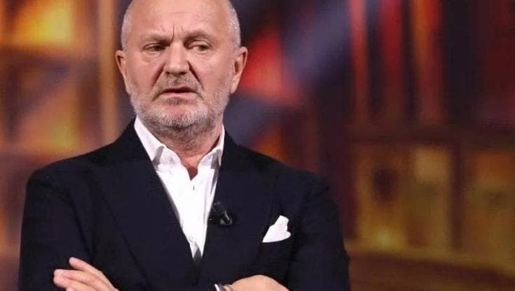 Andrea Pucci co-conduttore a Sanremo, l’annuncio di Conti: “Presto i nomi delle co-conduttrici”