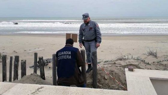Castellaneta Marina, sequestrato il lido 'Albatros': "Cemento ha deturpato area naturale protetta"