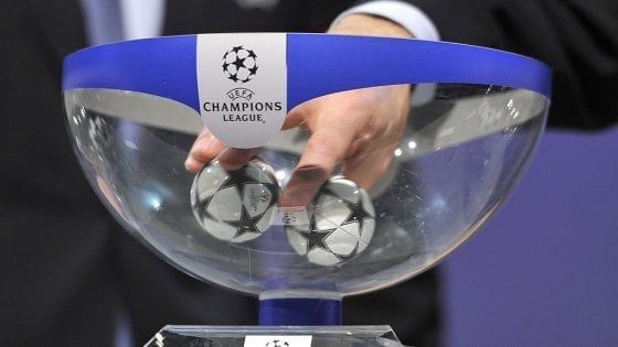 Sorteggio Champions, sarà Roma-Liverpool in semifinale. Bayern-Real l'altra sfida