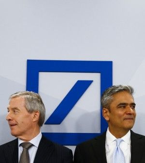 Deutsche Bank studia nuovi tagli al personale, ma i bonus ai ceo salgono del 53%