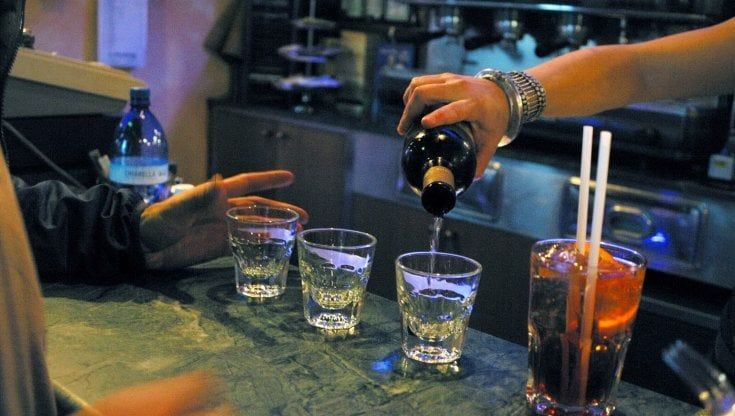 Boom di consumo di alcol durante il lockdown, apre al Mauriziano lo sportello per aiutare chi beve troppo