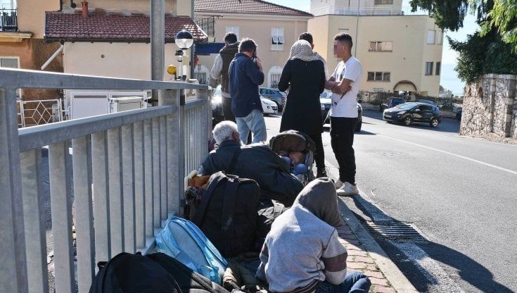 Ventimiglia, sit-in per un centro di prima assistenza