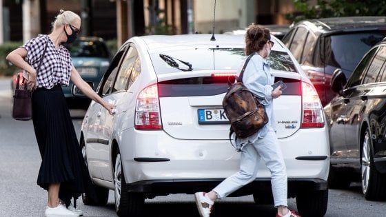 Navalnyj è stato avvelenato, la conferma dall'ospedale di Berlino. L'Ue: "Mosca avvii indagine trasparente"