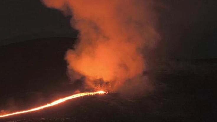 Hawaii, il ruggito del vulcano Kilauea: l'eruzione è uno spettacolo