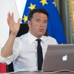 Ultrà, Renzi striglia i vertici del calcio: "Decisioni subito per restituirlo ai tifosi"