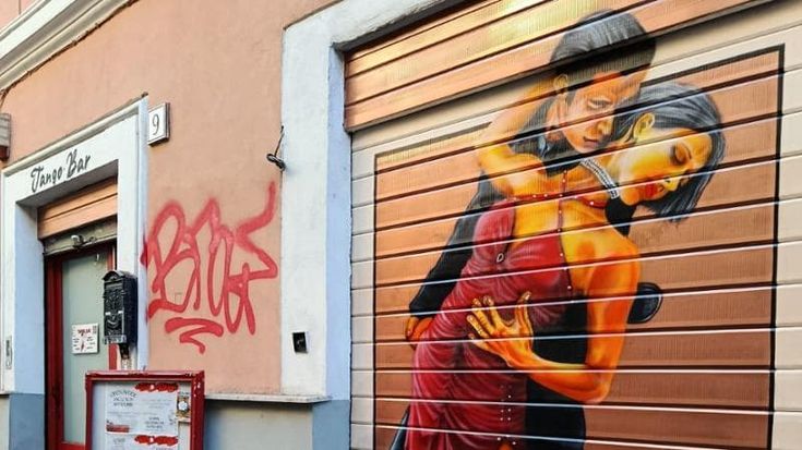 Tango Bar cerca casa: dopo 32 anni la scuola di ballo del Pigneto viene sfrattata senza preavviso