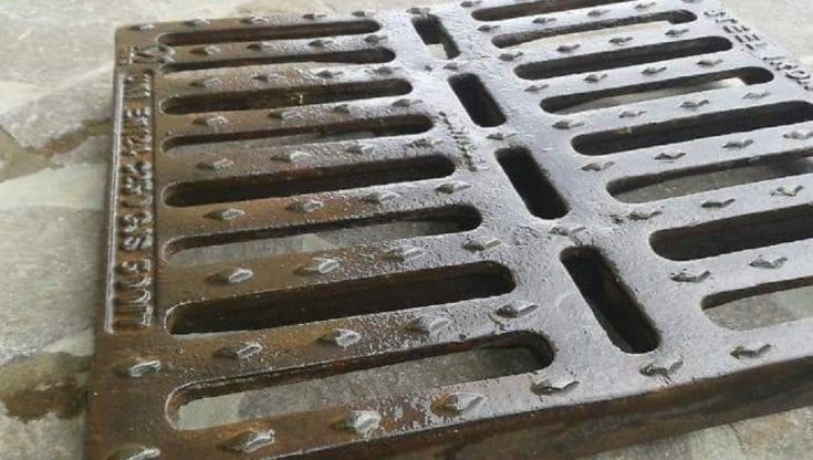 Ladri di tombini: tre denunce a Parma per furto e ricettazione
