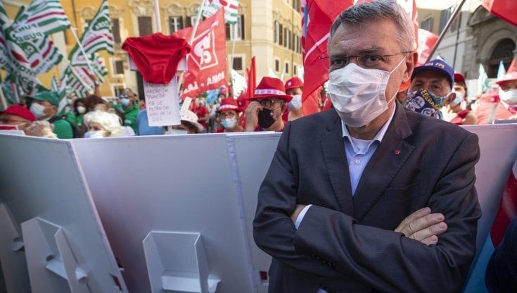 Landini su Fca-Psa: “Accordo storico ma con il governo assente perderemo le opportunità”
