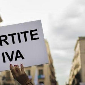 Sprint sui 1.000 euro per imprese e professionisti: bonifici a quota 5,2 miliardi